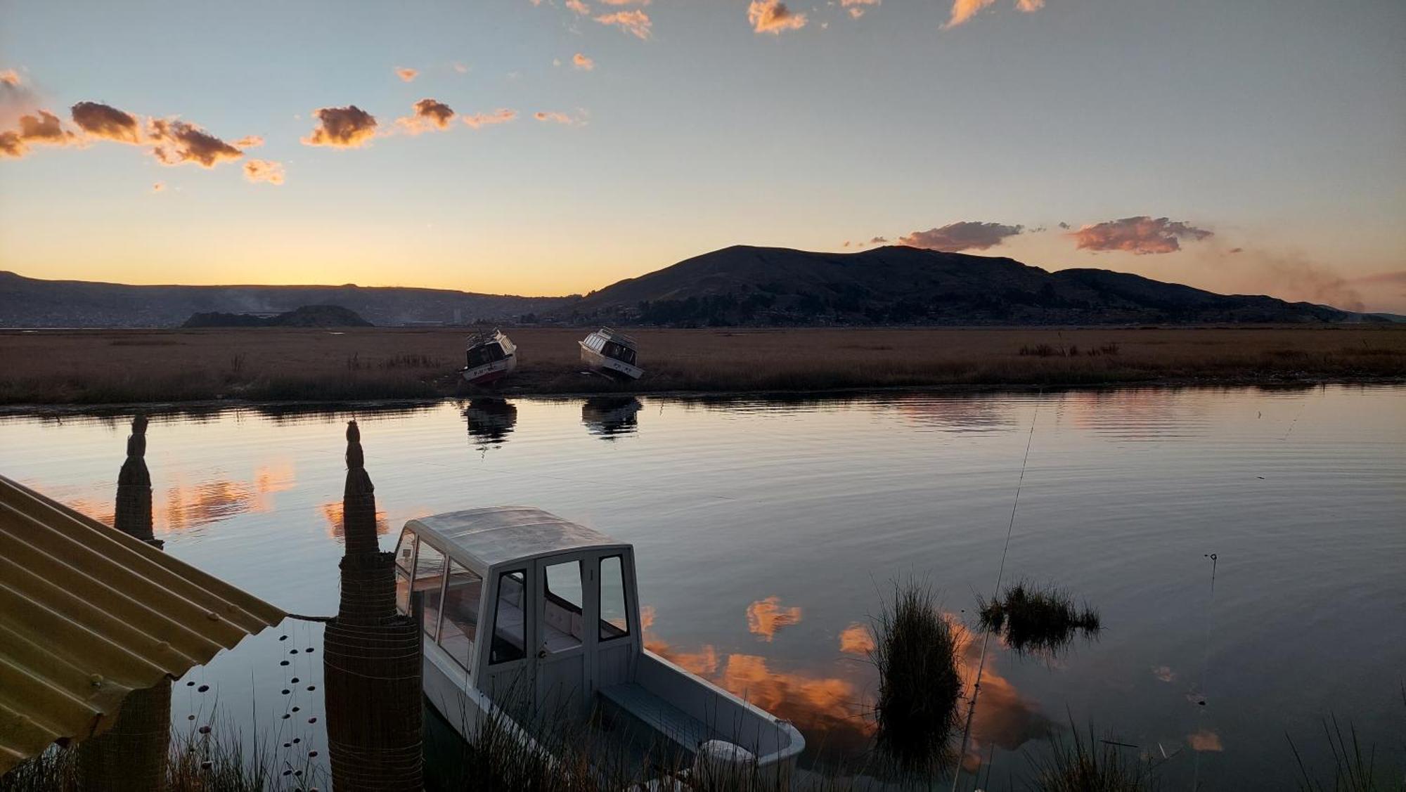 Uros Lodge Peru Пуно Экстерьер фото