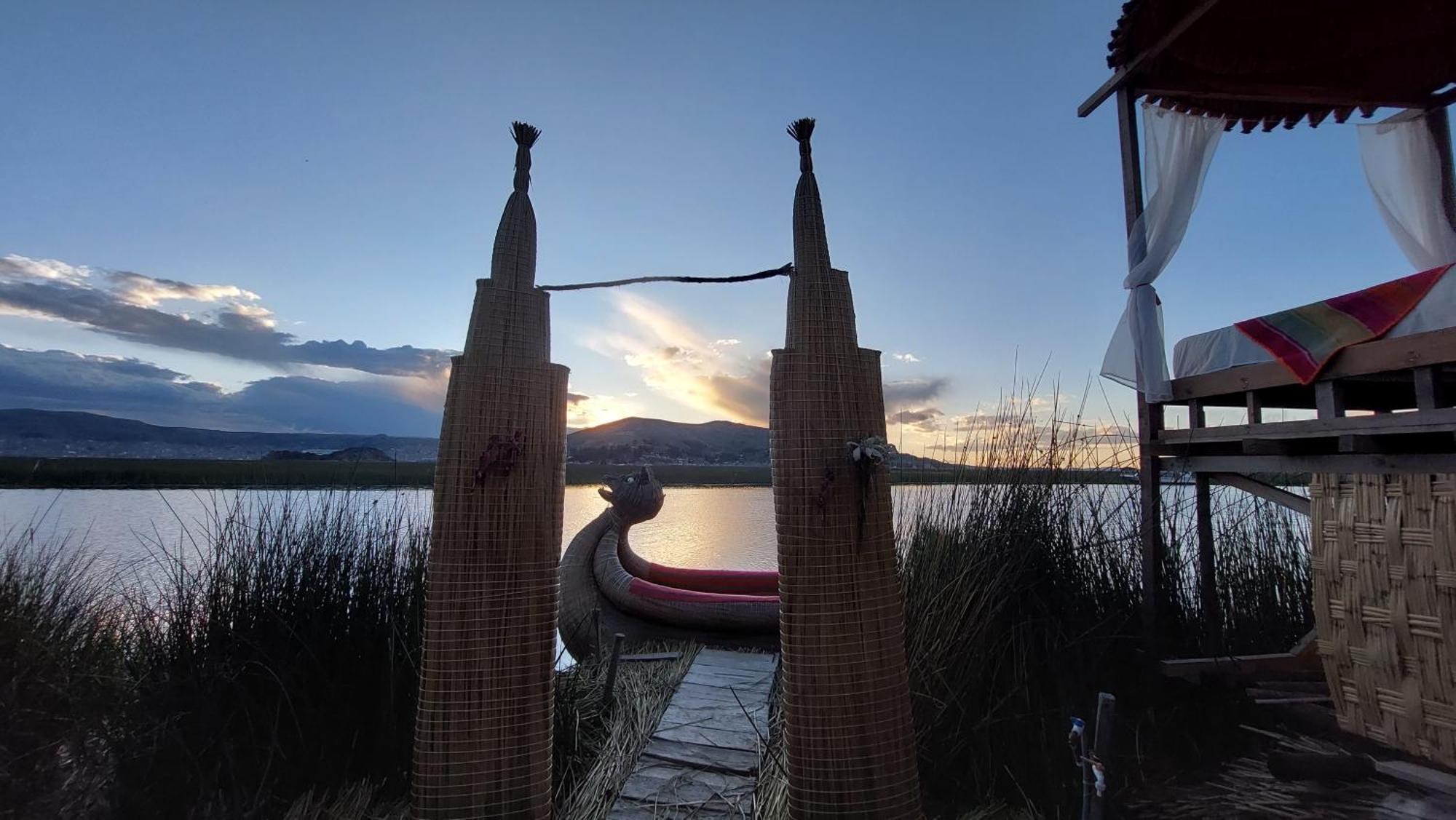 Uros Lodge Peru Пуно Экстерьер фото